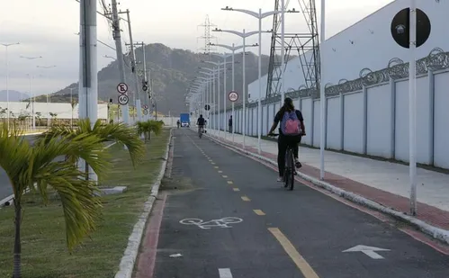 
          Imagem ilustrativa da imagem Reforço no turismo, obra de novo aeroporto e rodovias em 2026
          