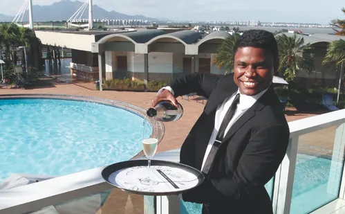 
          Imagem ilustrativa da imagem Réveillon 2026: Confira hotéis em clima de festa da virada
          