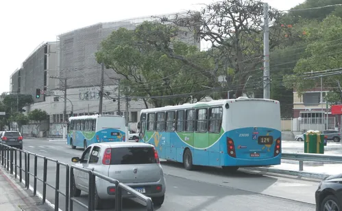 
          Imagem ilustrativa da imagem Rodoviários anunciam greve a partir de terça-feira
          
