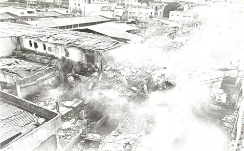 
          Imagem ilustrativa da imagem Romero Mendonça fez cobertura fotográfica do incêndio na Vila Rubim em 1994
          