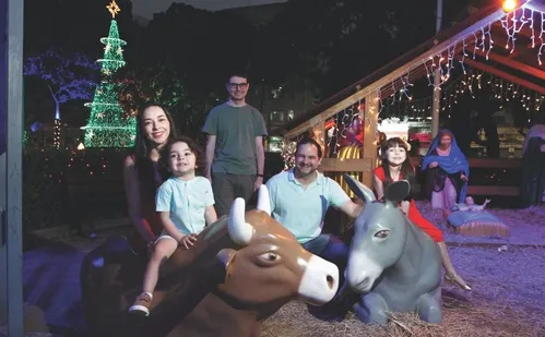 
          Imagem ilustrativa da imagem Roteiro para se encantar com as vilas de Natal no ES
          
