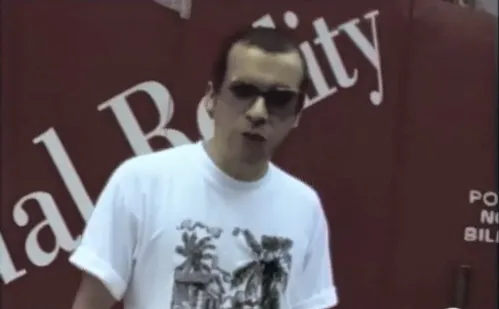 
          Imagem ilustrativa da imagem Sambas do Rio homenageiam até Lula e não arrebatam
          