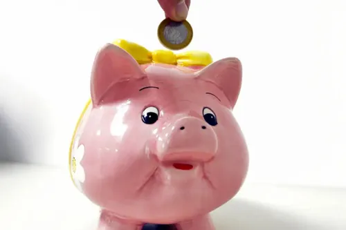 
          Imagem ilustrativa da imagem Saques na poupança superam depósitos em R$ 2,85 bilhões em novembro
          