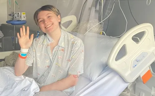 
          Imagem ilustrativa da imagem "Seguimos acreditando no milagre", diz pai de Isabel Veloso após encontro com filha
          