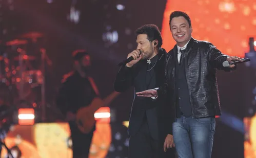 
          Imagem ilustrativa da imagem Shows e festas para curtir o último “sextou” do ano
          