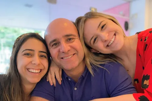 
          Imagem ilustrativa da imagem Sogro do deputado Pedro Campos morre em colisão de motos no Recife
          