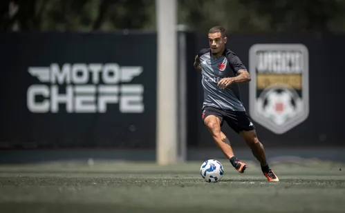 
          Imagem ilustrativa da imagem Sonho cruz-maltino reascende em final da Copa do Brasil
          