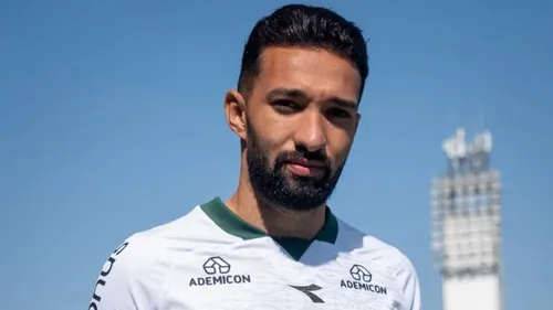 
          Imagem ilustrativa da imagem Sport negocia contratação do atacante Clayson, do Coritiba
          