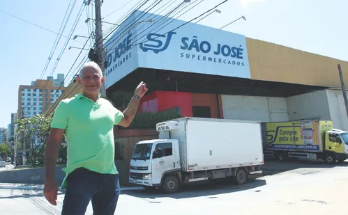 
          Imagem ilustrativa da imagem Supermercado de Vitória vai ter beach club e restaurante
          