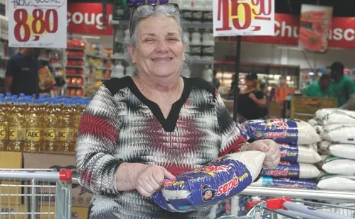 
          Imagem ilustrativa da imagem Supermercados e materiais de construção fechados aos domingos a partir de 2026
          