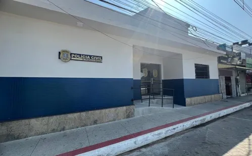 
          Imagem ilustrativa da imagem Suspeito de aplicar golpes na venda de terrenos é preso no Sul do ES
          