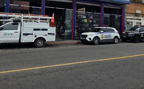 
          Imagem ilustrativa da imagem Técnicos da EDP flagram furto de energia em distribuidora de bebidas em Vitória
          