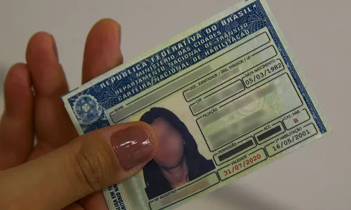
          Imagem ilustrativa da imagem Tentativas de fraudes com documentos mais que dobram de 2022 a 2025
          