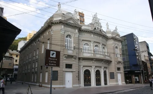 
          Imagem ilustrativa da imagem Theatro Carlos Gomes liberado para visitas. Saiba como conhecer
          