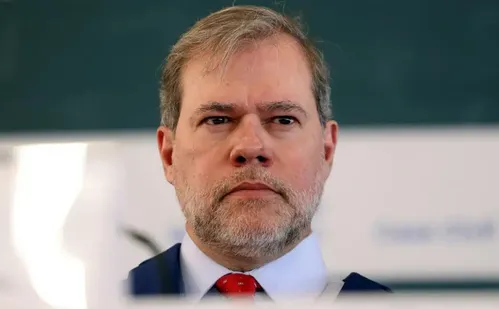 
          Imagem ilustrativa da imagem Toffoli pressiona a PF em meio a desconfianças internas sobre o caso Master
          