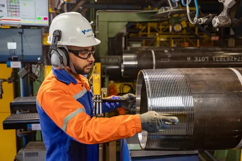 
          Imagem ilustrativa da imagem Vallourec e Loga abrem vagas de emprego e estágio na Serra e em Vila Velha
          