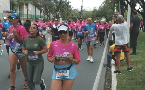 
          Imagem ilustrativa da imagem Veja imagens dos participantes da Corrida Tribuna Ruas da Cidade
          