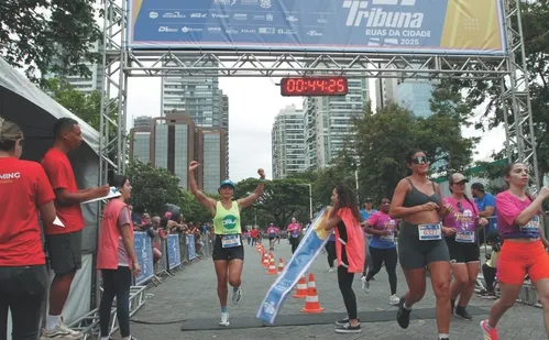 
          Imagem ilustrativa da imagem Veja imagens dos participantes da Corrida Tribuna Ruas da Cidade
          