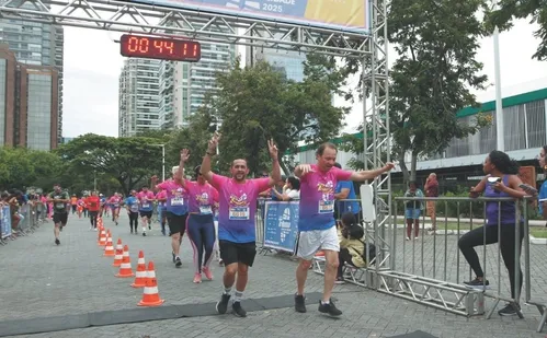 
          Imagem ilustrativa da imagem Veja imagens dos participantes da Corrida Tribuna Ruas da Cidade
          