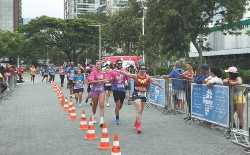 
          Imagem ilustrativa da imagem Veja imagens dos participantes da Corrida Tribuna Ruas da Cidade
          