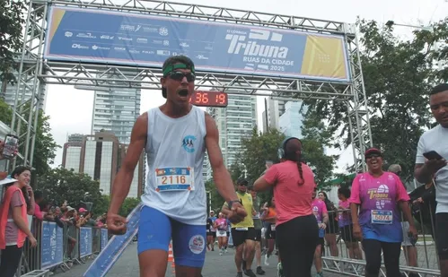 
          Imagem ilustrativa da imagem Veja imagens dos participantes da Corrida Tribuna Ruas da Cidade
          