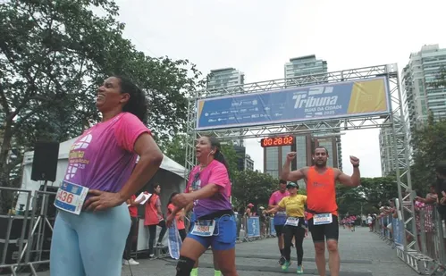 
          Imagem ilustrativa da imagem Veja imagens dos participantes da Corrida Tribuna Ruas da Cidade
          