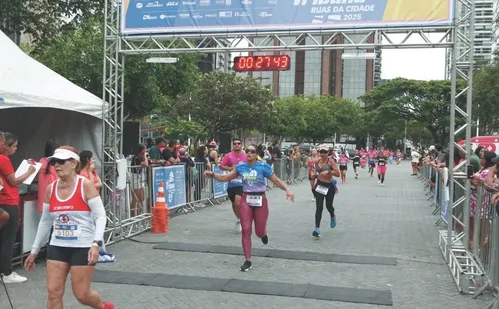 
          Imagem ilustrativa da imagem Veja imagens dos participantes da Corrida Tribuna Ruas da Cidade
          