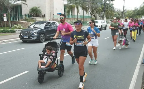 
          Imagem ilustrativa da imagem Veja imagens dos participantes da Corrida Tribuna Ruas da Cidade
          