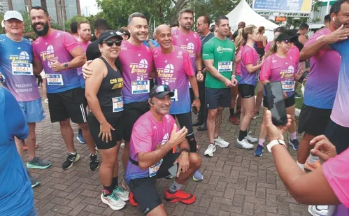 
          Imagem ilustrativa da imagem Veja imagens dos participantes da Corrida Tribuna Ruas da Cidade
          