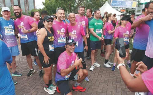 
          Imagem ilustrativa da imagem Veja imagens dos participantes da Corrida Tribuna Ruas da Cidade
          