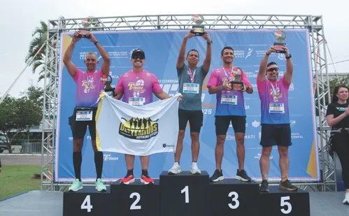 
          Imagem ilustrativa da imagem Veja imagens dos participantes da Corrida Tribuna Ruas da Cidade
          