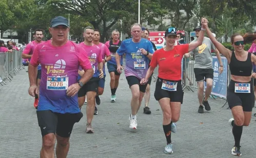 
          Imagem ilustrativa da imagem Veja imagens dos participantes da Corrida Tribuna Ruas da Cidade
          