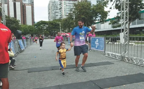 
          Imagem ilustrativa da imagem Veja imagens dos participantes da Corrida Tribuna Ruas da Cidade
          