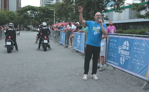 
          Imagem ilustrativa da imagem Veja imagens dos participantes da Corrida Tribuna Ruas da Cidade
          