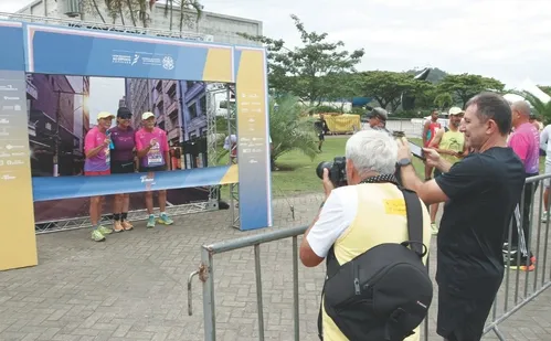 
          Imagem ilustrativa da imagem Veja imagens dos participantes da Corrida Tribuna Ruas da Cidade
          