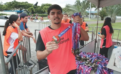 
          Imagem ilustrativa da imagem Veja imagens dos participantes da Corrida Tribuna Ruas da Cidade
          