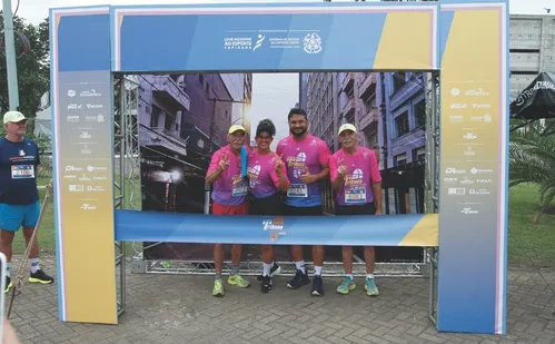 
          Imagem ilustrativa da imagem Veja imagens dos participantes da Corrida Tribuna Ruas da Cidade
          