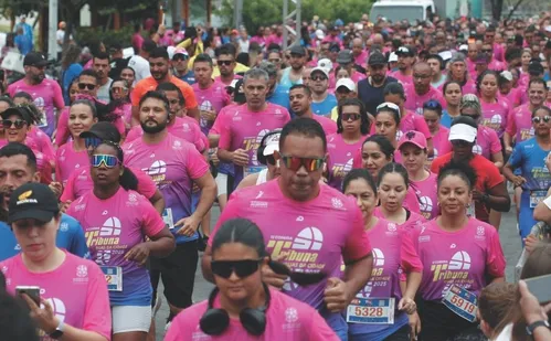 
          Imagem ilustrativa da imagem Veja imagens dos participantes da Corrida Tribuna Ruas da Cidade
          