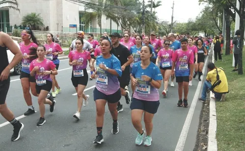 
          Imagem ilustrativa da imagem Veja imagens dos participantes da Corrida Tribuna Ruas da Cidade
          