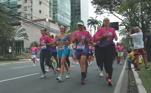 
          Imagem ilustrativa da imagem Veja imagens dos participantes da Corrida Tribuna Ruas da Cidade
          