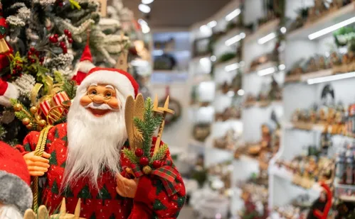 
          Imagem ilustrativa da imagem Veja o horário de funcionamento de lojas e shoppings às vésperas do Natal no ES
          