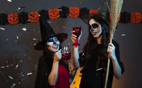 
          Imagem ilustrativa da imagem Veja programação de festas em clima de Halloween na Grande Vitória
          