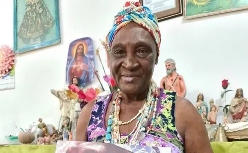 
          Imagem ilustrativa da imagem Vida de parteira que ajudou 300 nascimentos no ES vira filme
          