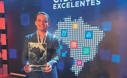 
          Imagem ilustrativa da imagem Vitória leva prêmio nacional por governança e transparência
          