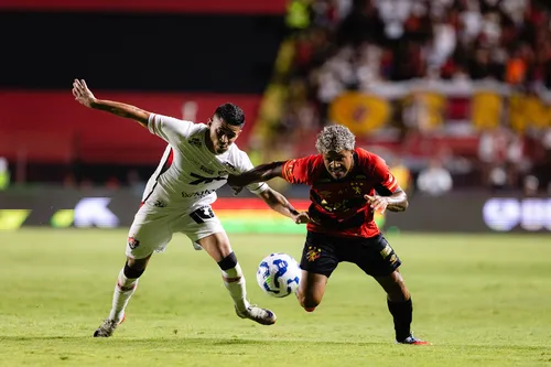 
          Imagem ilustrativa da imagem Vitória vence Sport e empurra o Santos para a zona do rebaixamento do Brasileirão
          