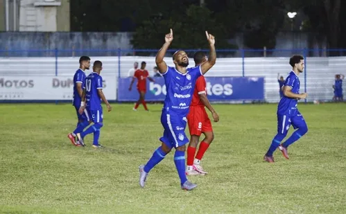 
          Imagem ilustrativa da imagem Vitória vence o Vilavelhense na estreia do Capixabão 2026
          