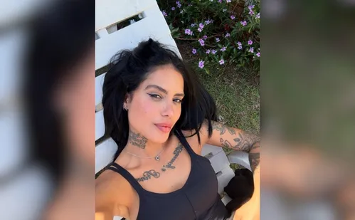 
          Imagem ilustrativa da imagem 'Voltou para os braços do Senhor', diz Tati Zaqui ao perder primeiro filho
          