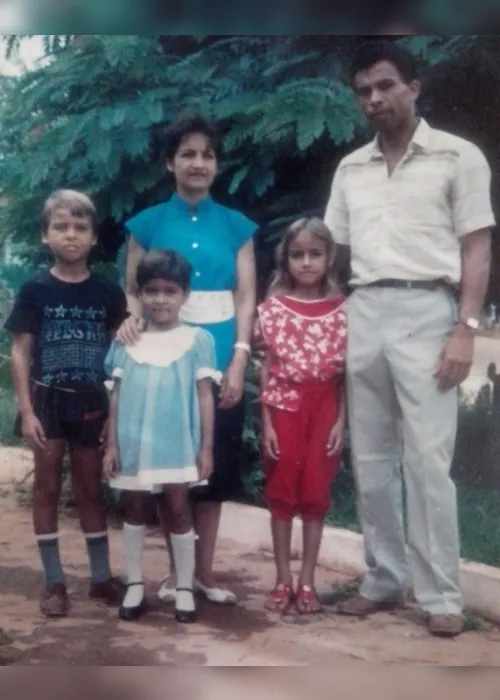 
          Imagem ilustrativa da imagem Ambulantes chegam a mais de 50 verões atendendo turistas em Guarapari
          