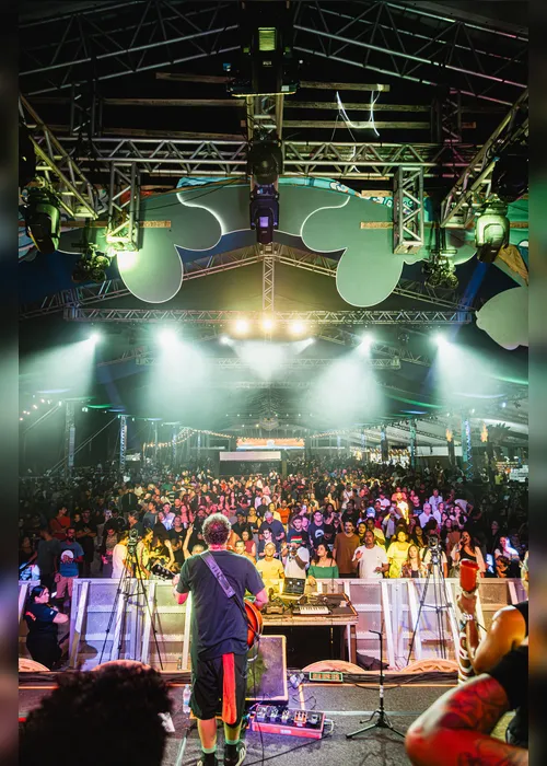 
          Imagem ilustrativa da imagem Delírio Tropical: veja fotos do festival de música e cultura em Vila Velha
          