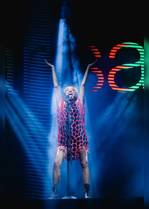 
          Imagem ilustrativa da imagem Delírio Tropical: veja fotos do festival de música e cultura em Vila Velha
          